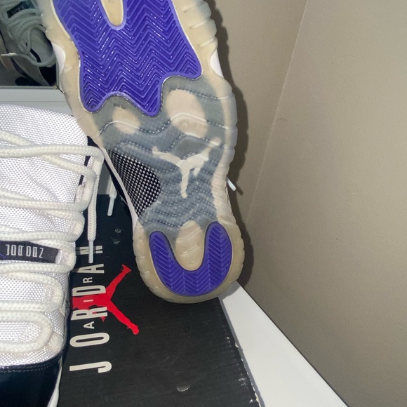 Jordan Retro 11 Concord - Picture 7 of 9